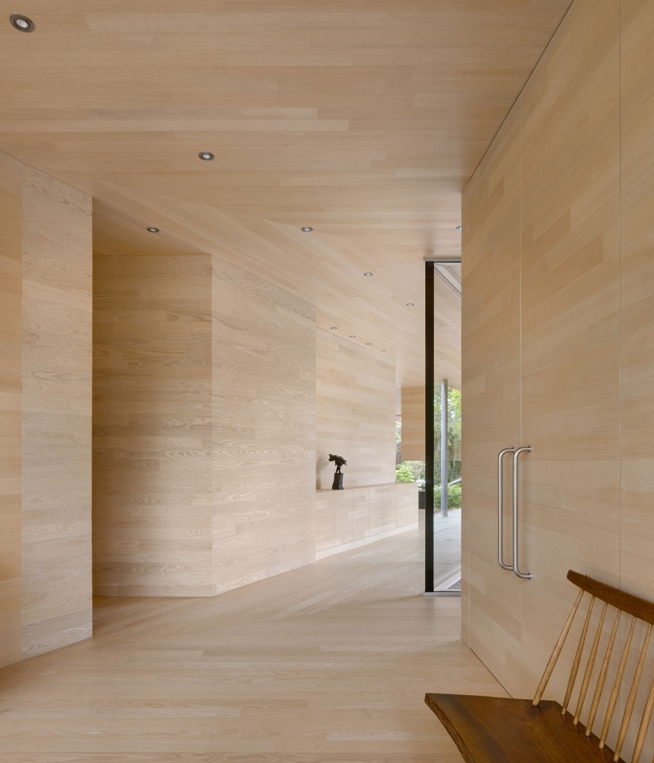 Lakeside by Disbrow Iannuzzi. Photograph by Rafael Gamo.