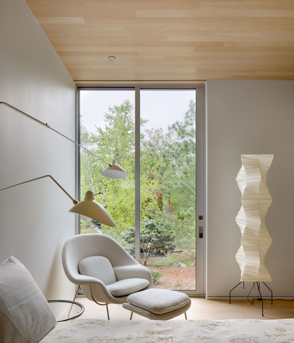 Lakeside by Disbrow Iannuzzi. Photograph by Rafael Gamo.