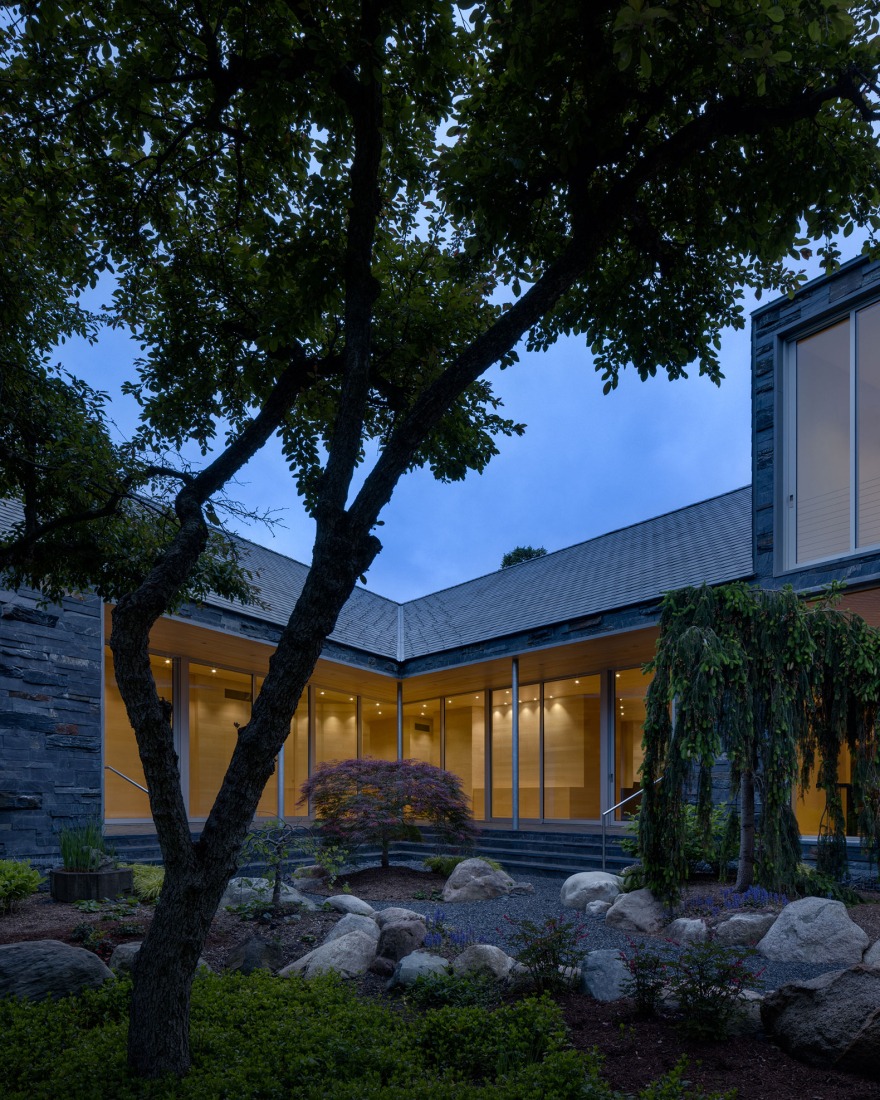 Lakeside by Disbrow Iannuzzi. Photograph by Rafael Gamo.