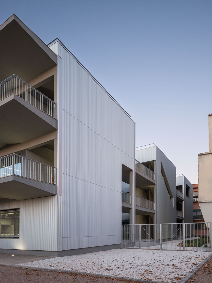 Expansion and renovation of the ETSIA of the Universidad de Sevilla by Estudio Carbajal. Photograph by Fernando Alda.