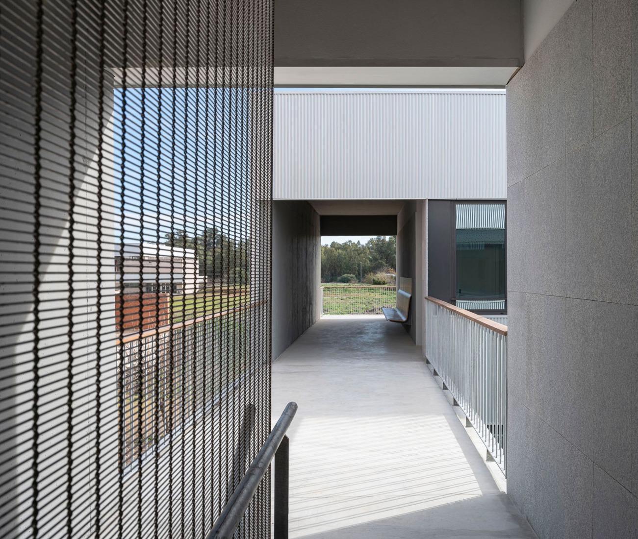 Expansion and renovation of the ETSIA of the Universidad de Sevilla by Estudio Carbajal. Photograph by Fernando Alda.