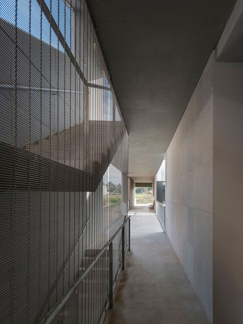 Expansion and renovation of the ETSIA of the Universidad de Sevilla by Estudio Carbajal. Photograph by Fernando Alda.