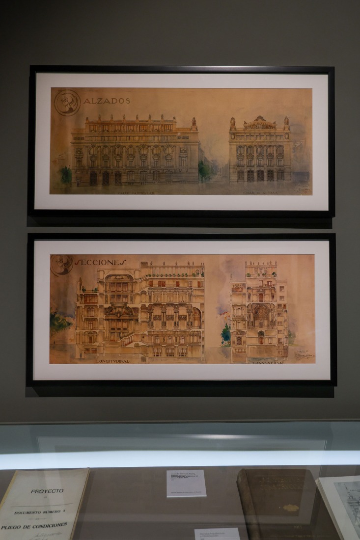 «La Casa de las Artes. Abierta desde 1926». Exposición en El Círculo de Bellas Artes. Fotografía por Miguel Balbuena.