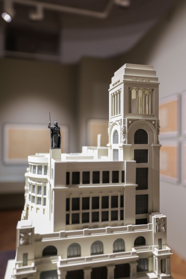 «La Casa de las Artes. Abierta desde 1926». Exposición en El Círculo de Bellas Artes. Fotografía por Miguel Balbuena.