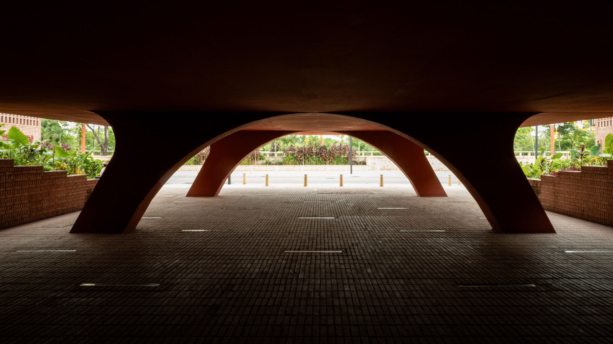 "La Cacaotera" Regional Museum by Laboratorio regional de arquitectura + Taller Mauricio Rocha + Samuele Xompero. Photograph by Miguel Cobos. 