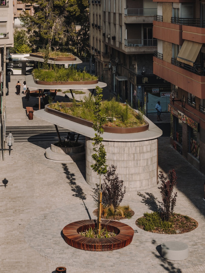 Dr. Caro urban bus interchange in Elche by ARN / Architects. Photograph by Oleh Kardash Horlay.