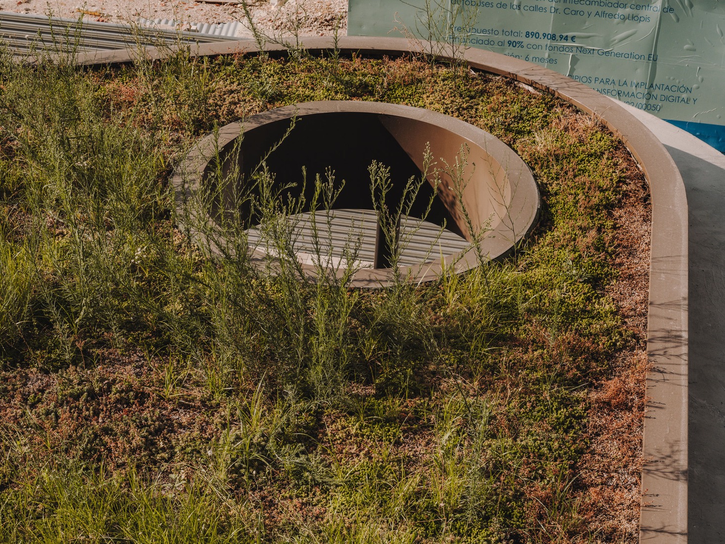 Dr. Caro urban bus interchange in Elche by ARN / Architects. Photograph by Oleh Kardash Horlay.