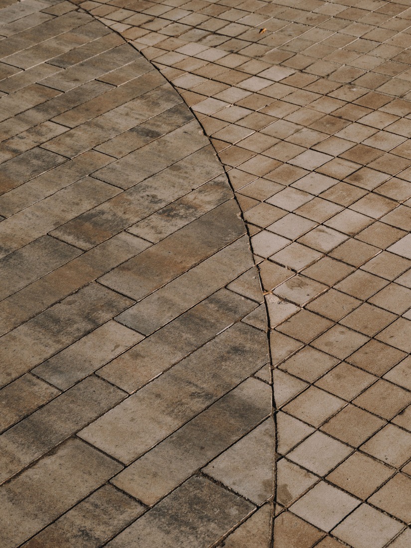 Dr. Caro urban bus interchange in Elche by ARN / Architects. Photograph by Oleh Kardash Horlay.