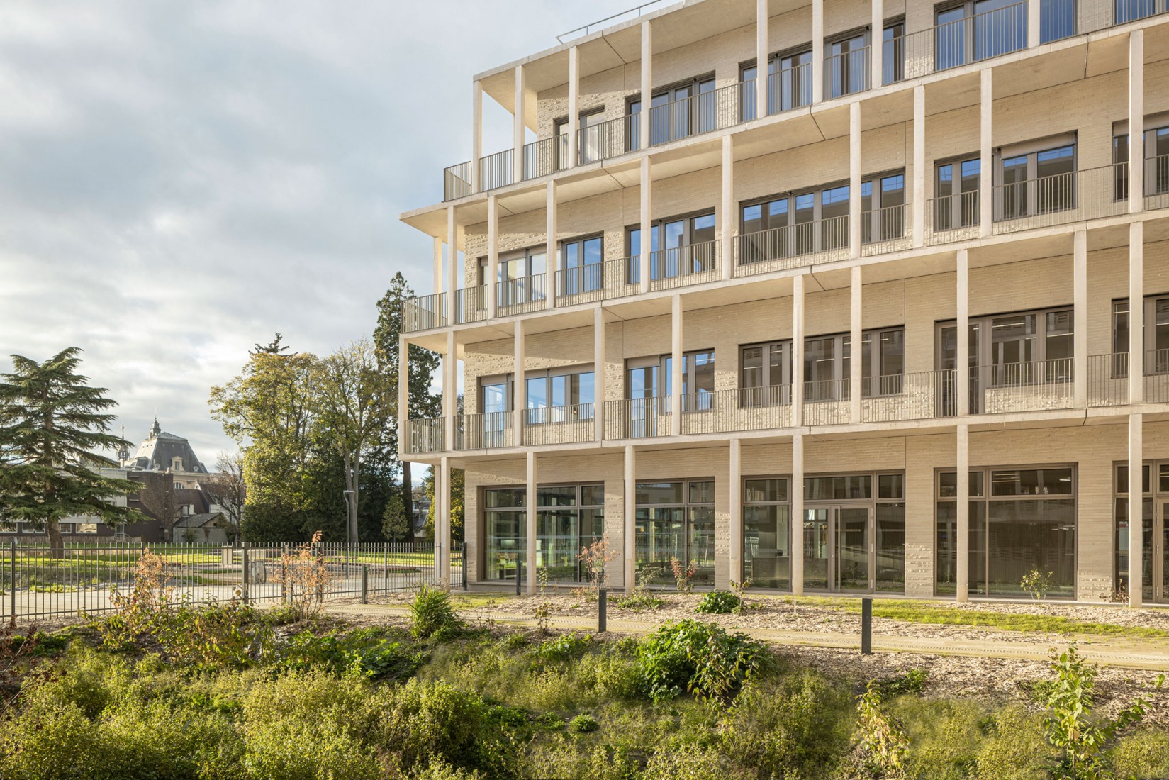 Eure Paramedical Training Institute (IFPE) by VIB architecture. Photograph by Cyrille Lallement.