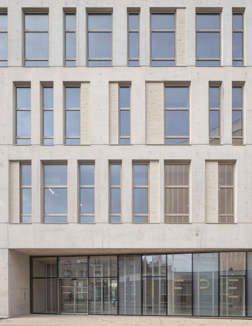 Eure Paramedical Training Institute (IFPE) by VIB architecture. Photograph by Cyrille Lallement.