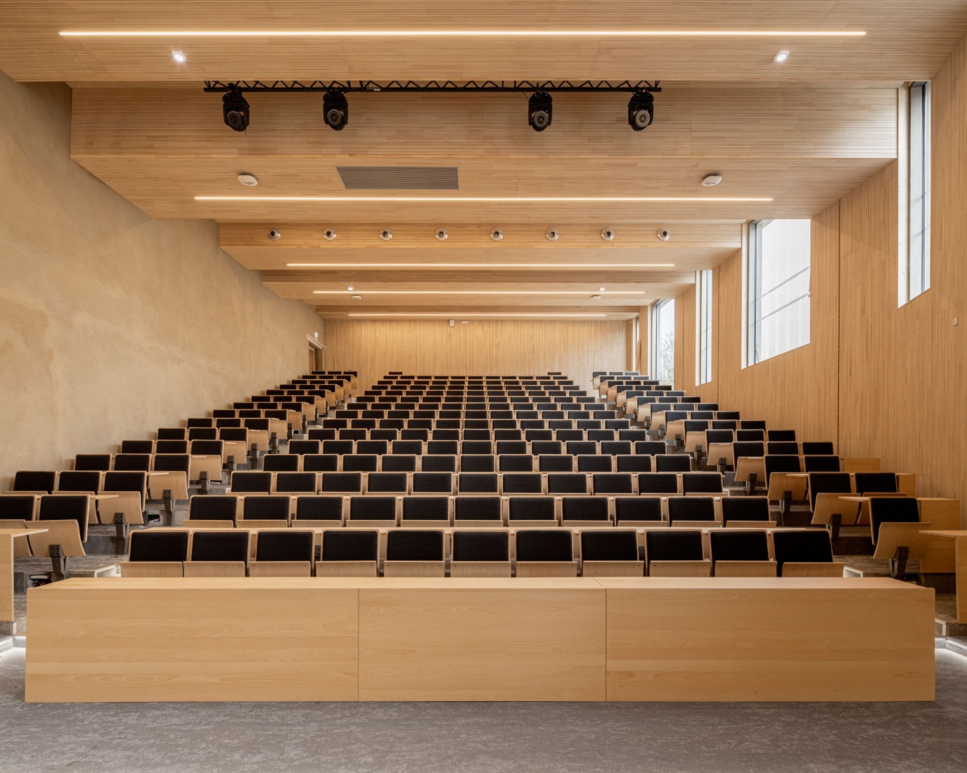 Eure Paramedical Training Institute (IFPE) by VIB architecture. Photograph by Cyrille Lallement.