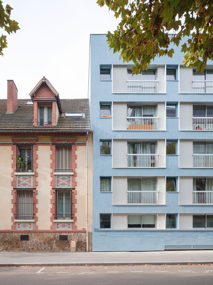 Thermal rehabilitation of a 49-unit apartment building by graal. Photograph by Giaime Meloni.