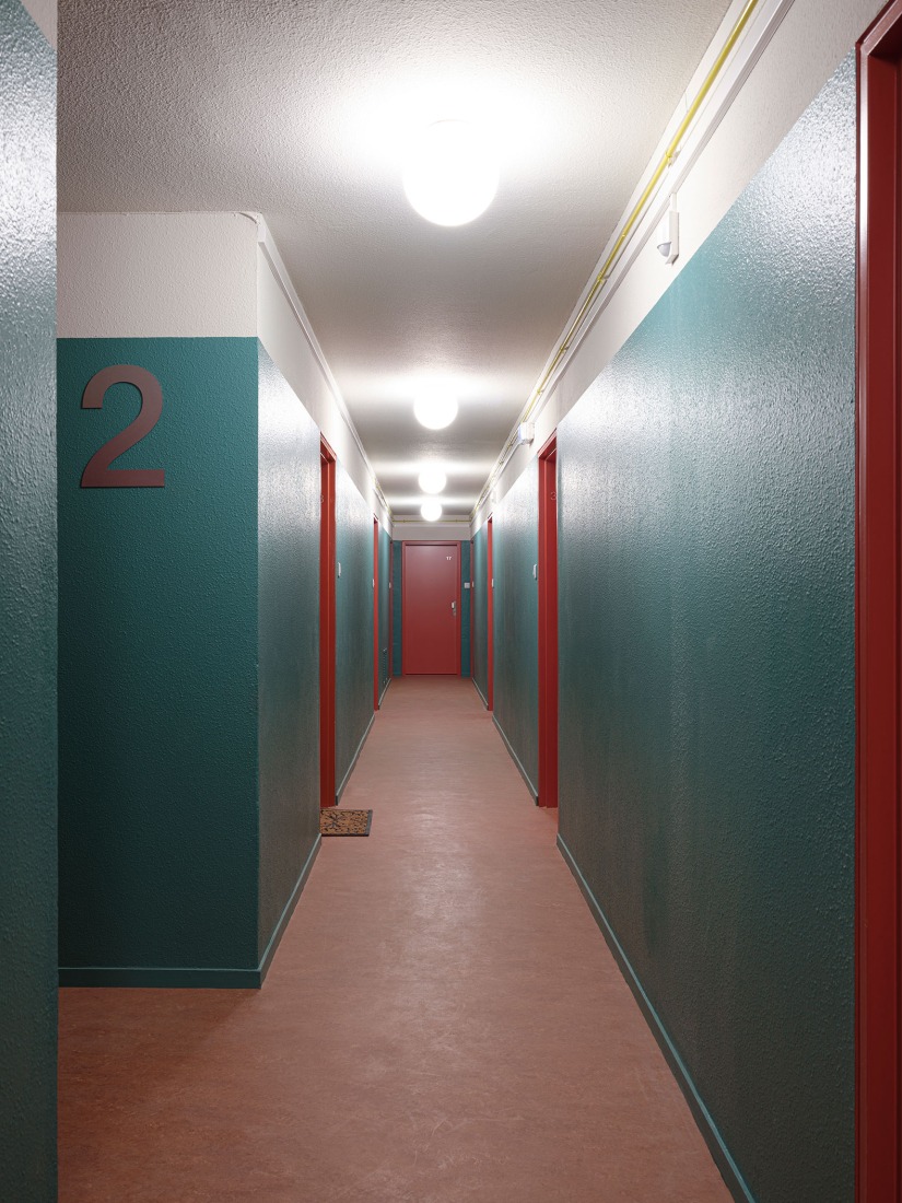 Thermal rehabilitation of a 49-unit apartment building by graal. Photograph by Giaime Meloni.