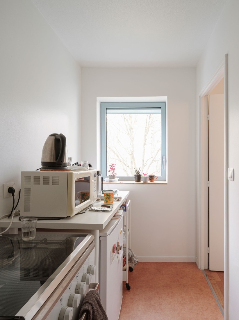 Thermal rehabilitation of a 49-unit apartment building by graal. Photograph by Giaime Meloni.