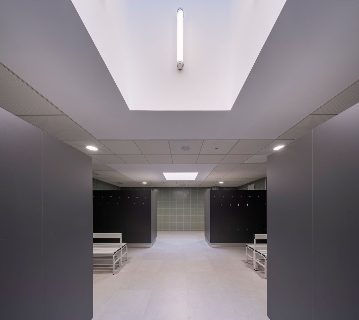 HTBA office and services complex by Martín Lejarraga. Photograph by David Frutos.