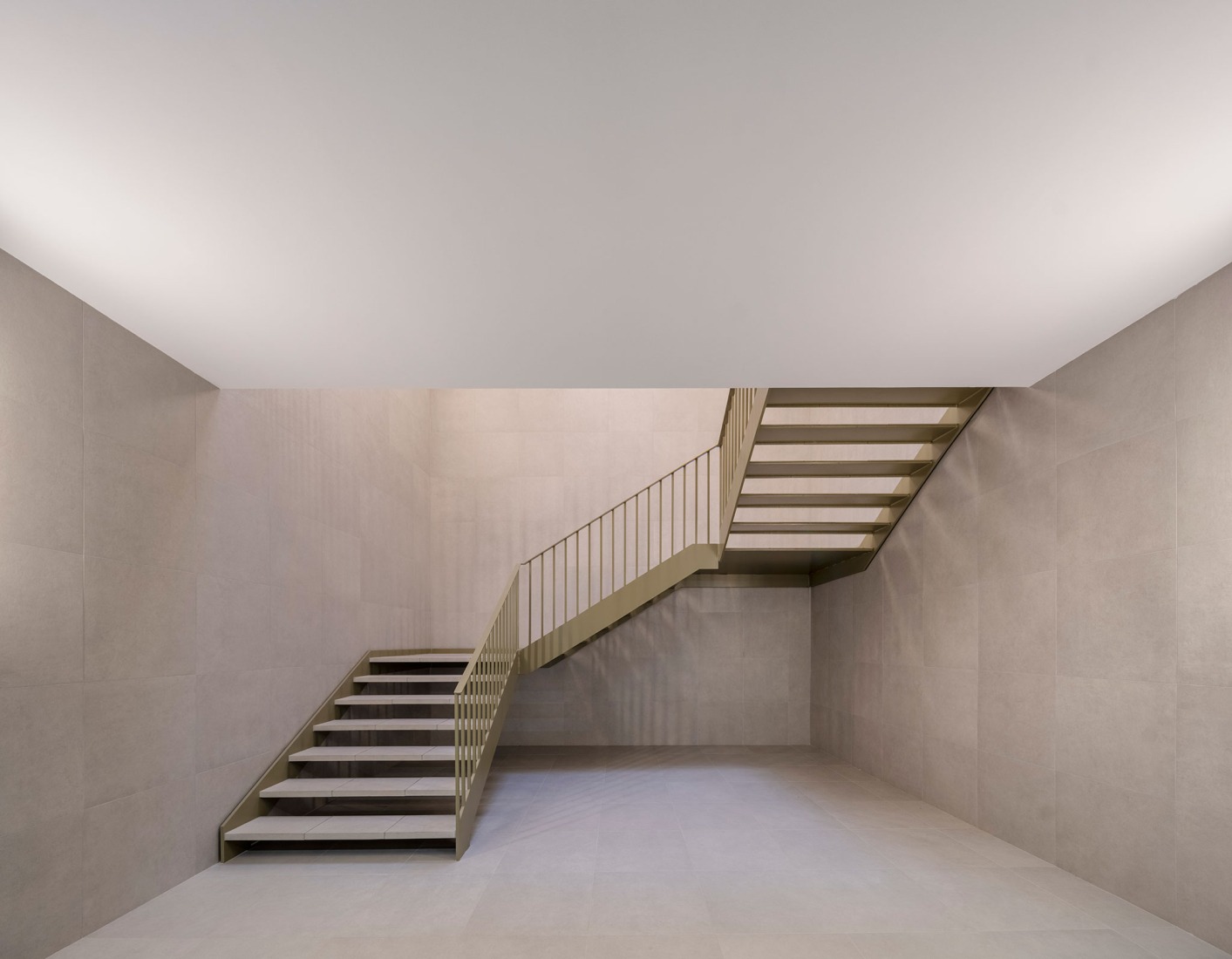 HTBA office and services complex by Martín Lejarraga. Photograph by David Frutos.