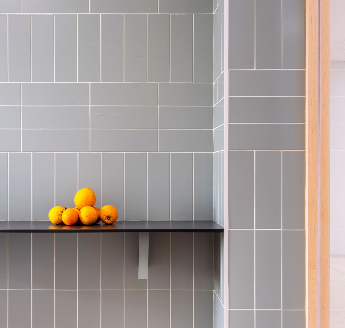 HTBA office and services complex by Martín Lejarraga. Photograph by David Frutos.