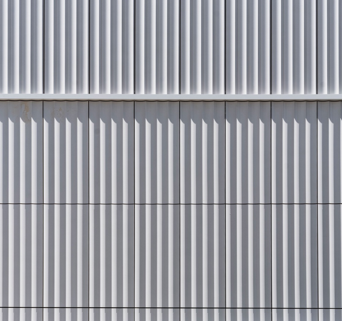 HTBA office and services complex by Martín Lejarraga. Photograph by David Frutos.