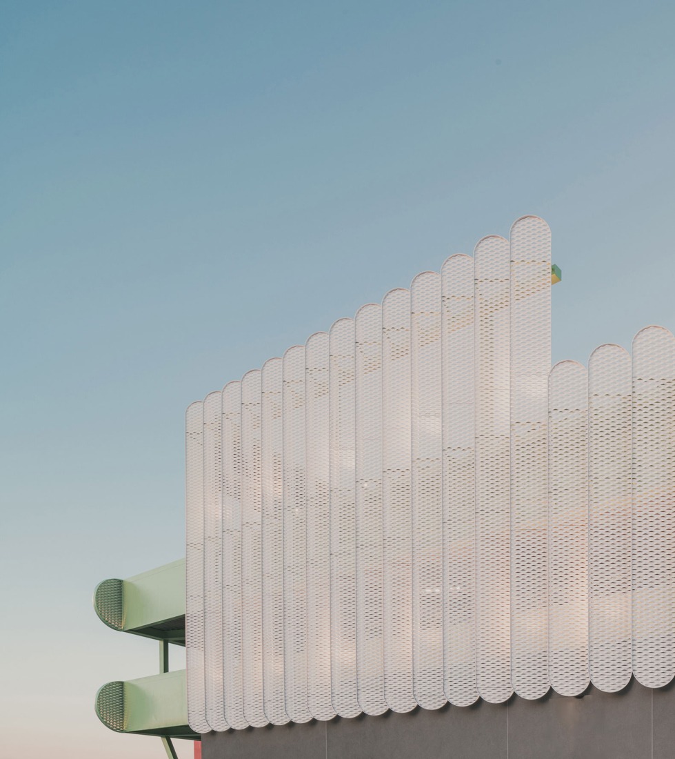 «Leganés Auto Center» por OOIIO Arquitectura. Fotografía por Javier de Paz.