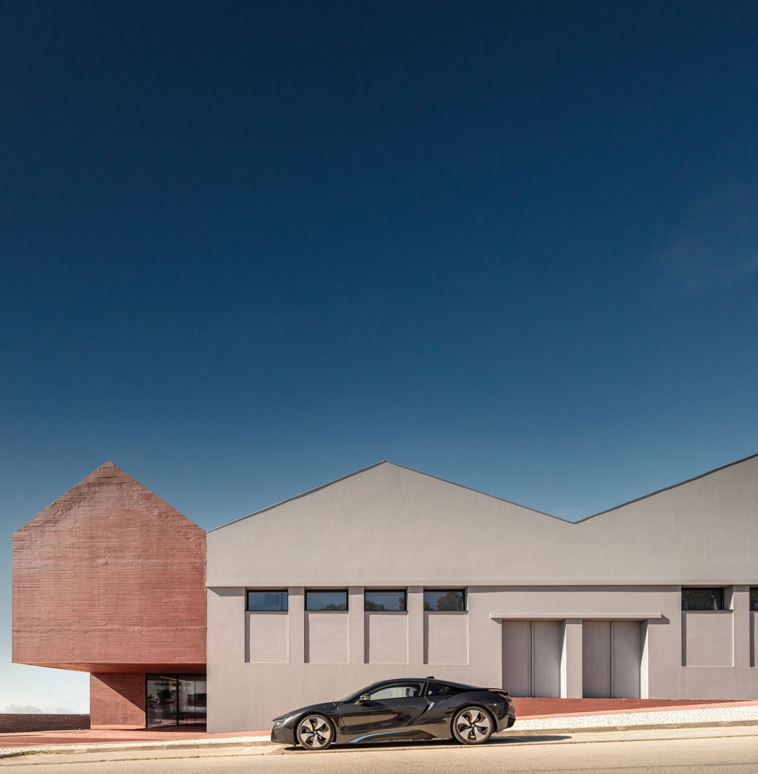 Vila do Bispo Museum by spaceworkers. Photograph by Fernando Guerra.