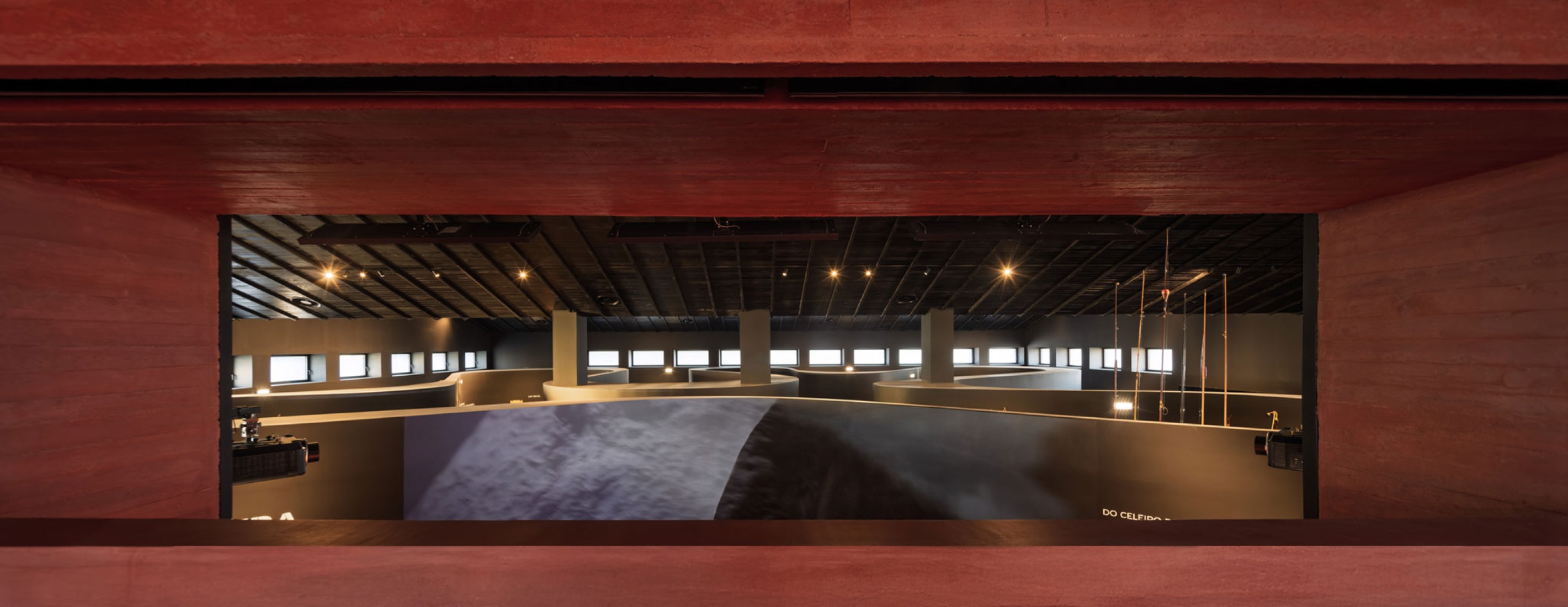 Vila do Bispo Museum by spaceworkers. Photograph by Fernando Guerra.