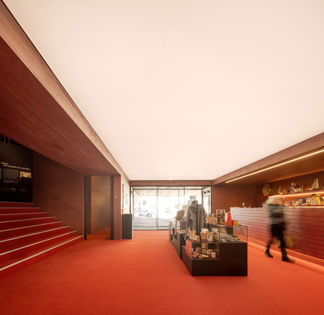 Vila do Bispo Museum by spaceworkers. Photograph by Fernando Guerra.