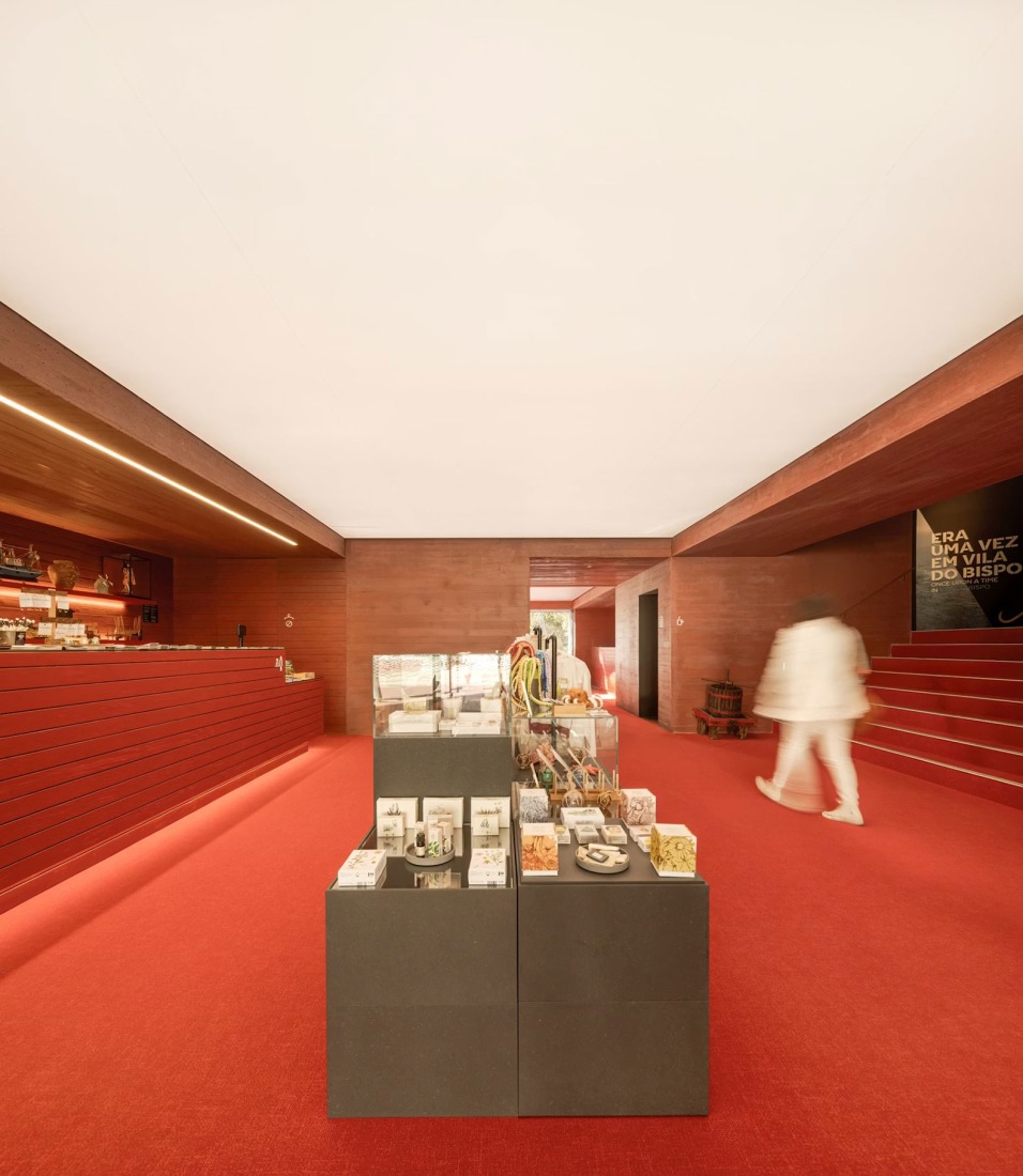 Vila do Bispo Museum by spaceworkers. Photograph by Fernando Guerra.