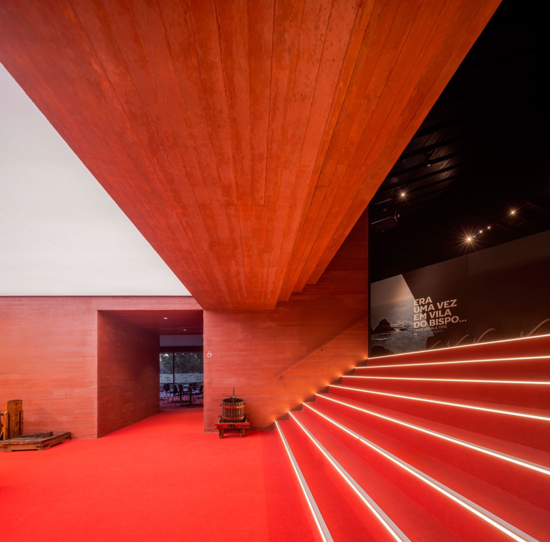 Vila do Bispo Museum by spaceworkers. Photograph by Fernando Guerra.