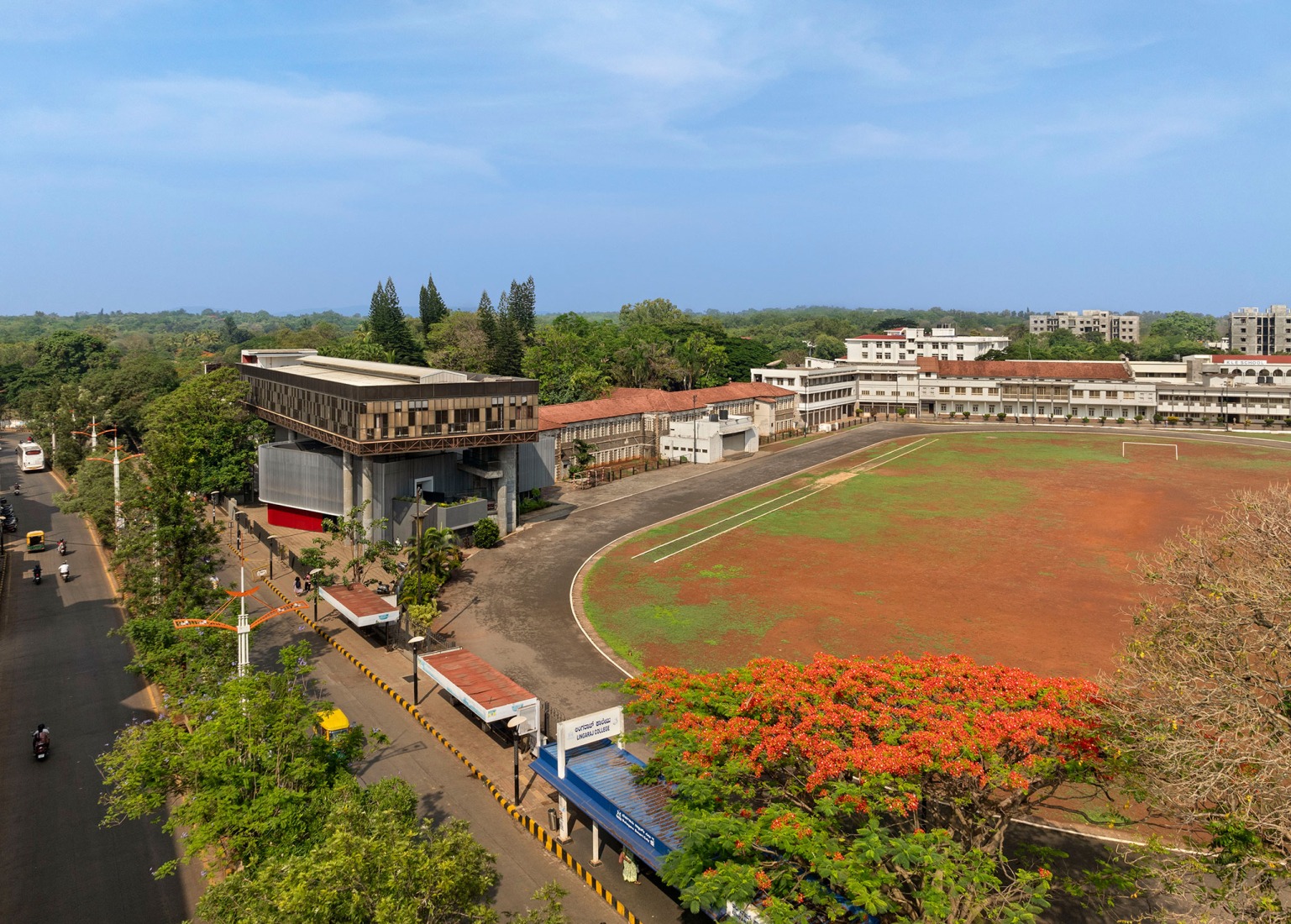 "Hoverspace" Extension to the KLE Society Head Office by Thirdspace. Photograph by Andre J Fanthome.