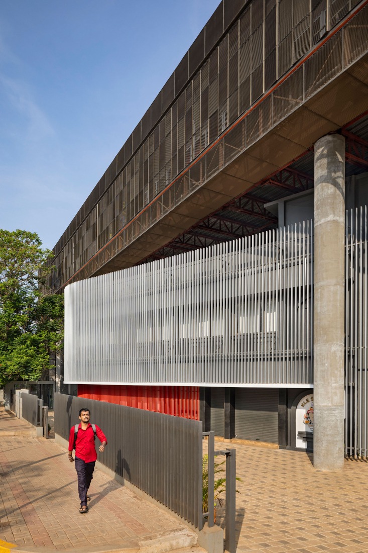 "Hoverspace" Extension to the KLE Society Head Office by Thirdspace. Photograph by Andre J Fanthome.