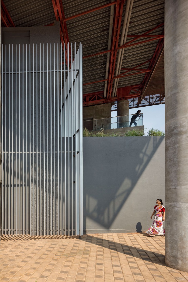 "Hoverspace" Extension to the KLE Society Head Office by Thirdspace. Photograph by Andre J Fanthome.