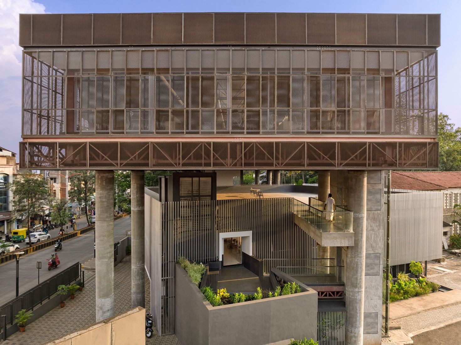 "Hoverspace" Extension to the KLE Society Head Office by Thirdspace. Photograph by Andre J Fanthome.