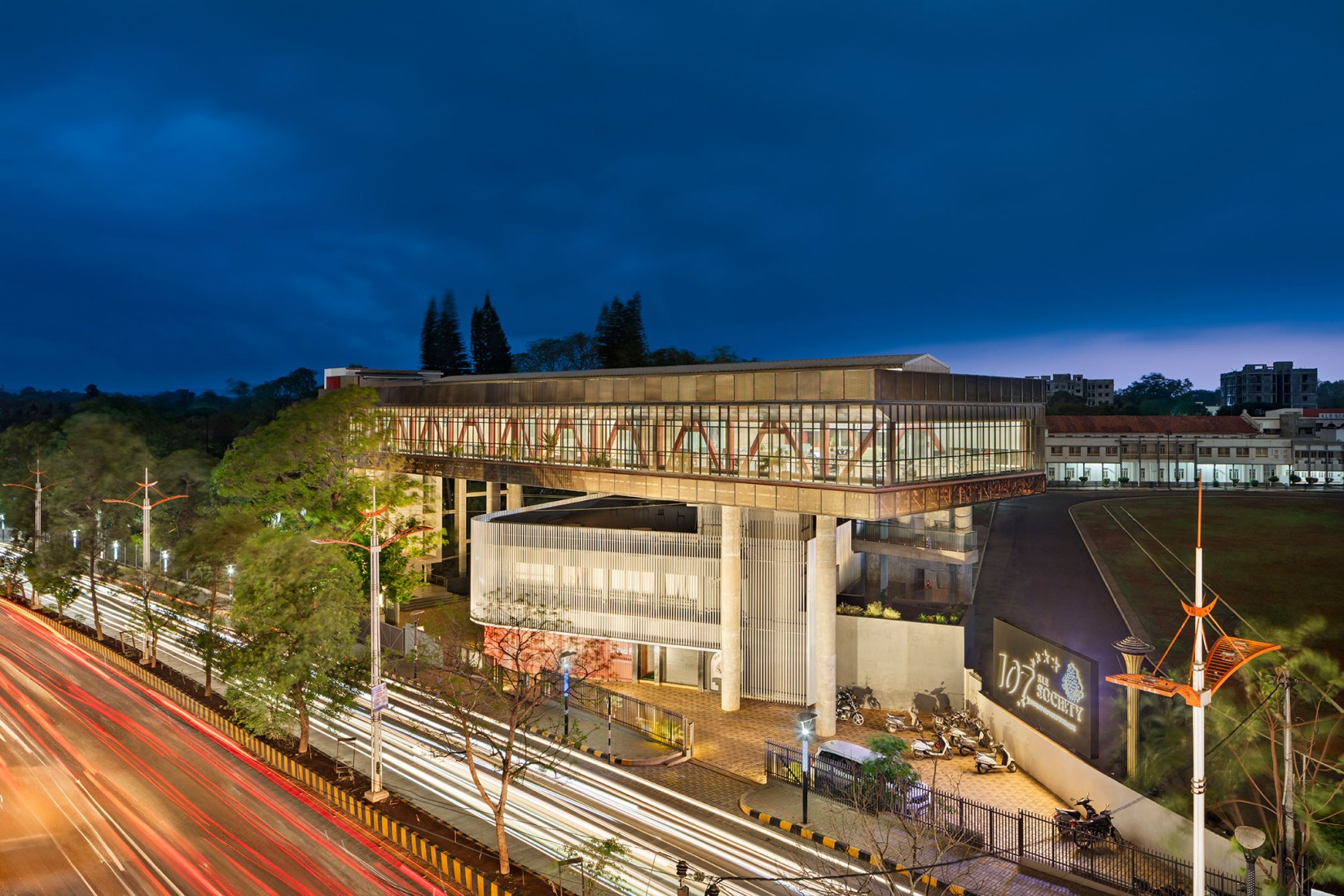 "Hoverspace" Extension to the KLE Society Head Office by Thirdspace. Photograph by Andre J Fanthome.