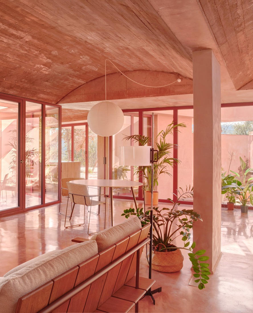 "Casa Sota la Mola" by Twobo. Photograph by José Hevia.