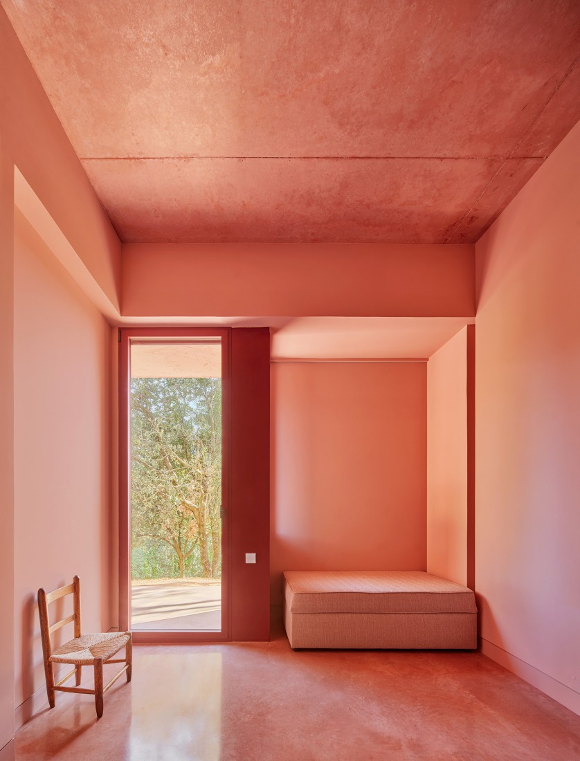 "Casa Sota la Mola" by Twobo. Photograph by José Hevia.