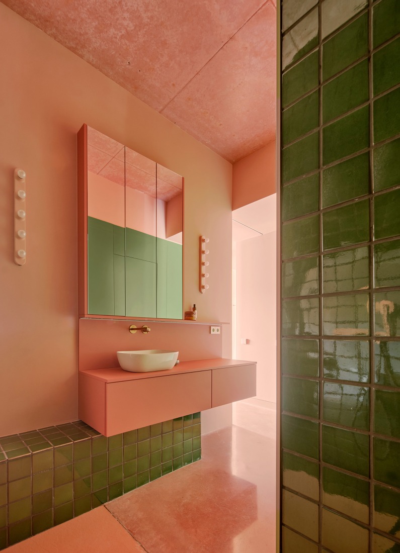 "Casa Sota la Mola" by Twobo. Photograph by José Hevia.