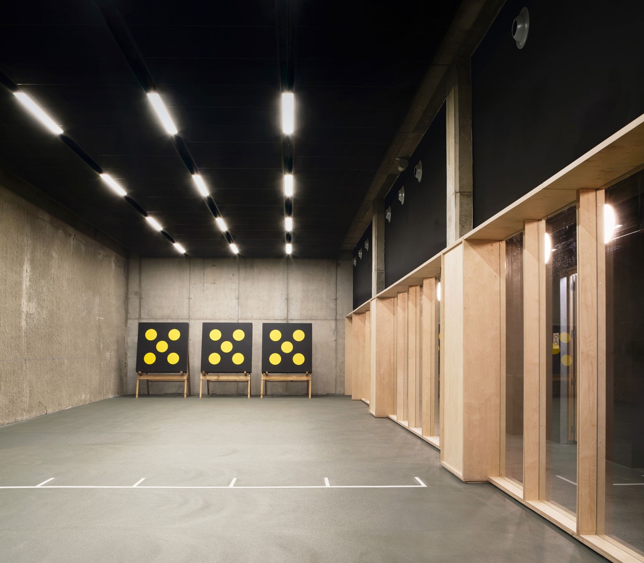 CEM Espronceda by BB Arquitectes + conxita balcells. Photograph by José Hevia.
