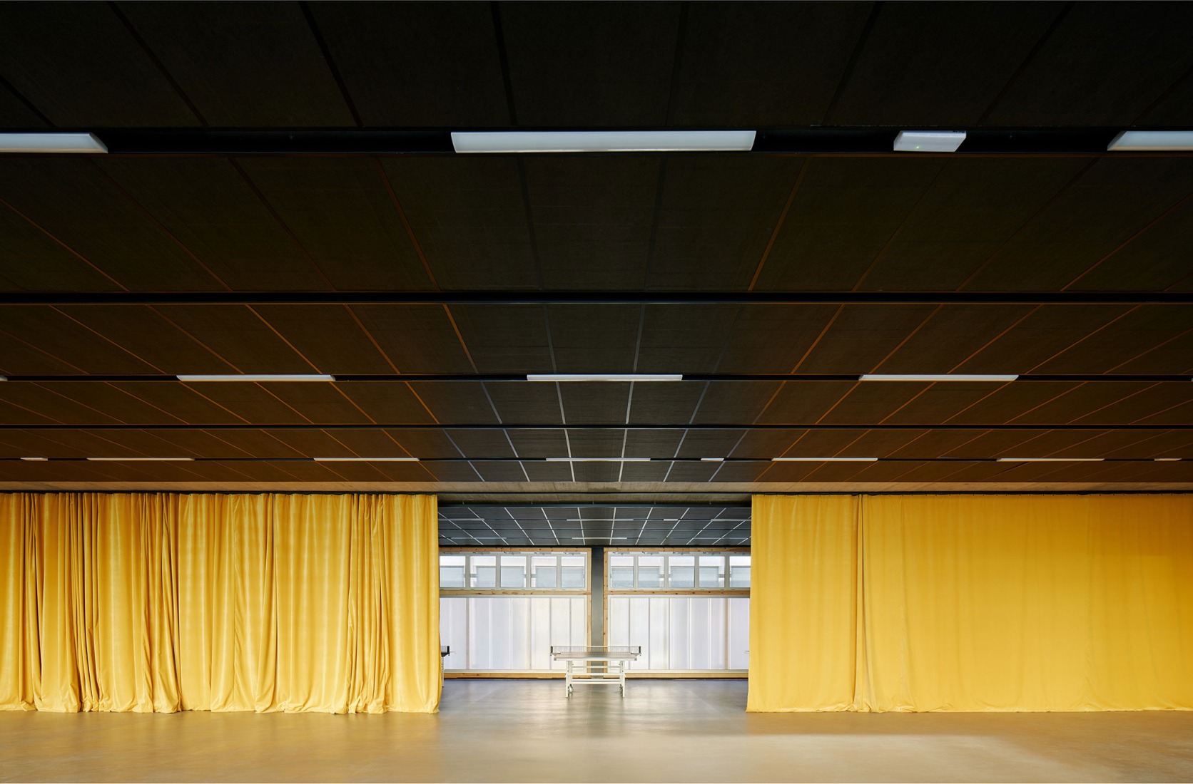 CEM Espronceda by BB Arquitectes + conxita balcells. Photograph by José Hevia.