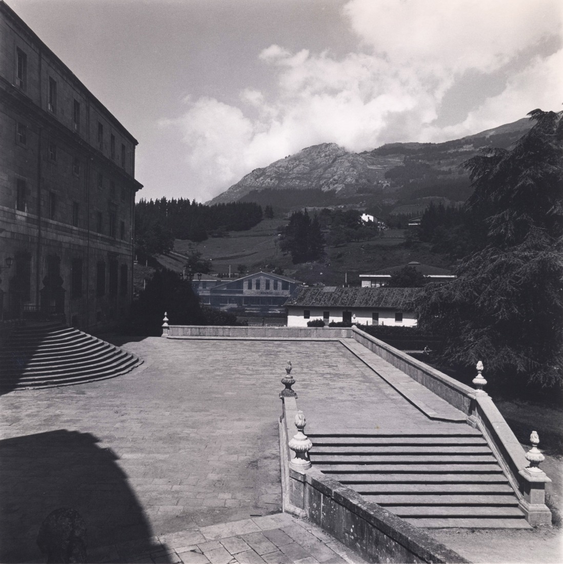 Land management project for the area of ​​the Sanctuary of Loyola (Spain) by José Ignacio Linazasoro (1982-1985).