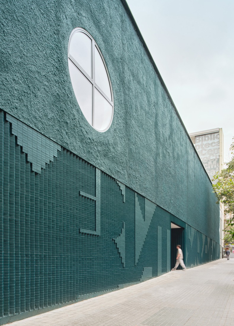 "Recirculating the Eixample" by Addenda Architects + Flexo Arquitectura. Photograph by José Hevia.