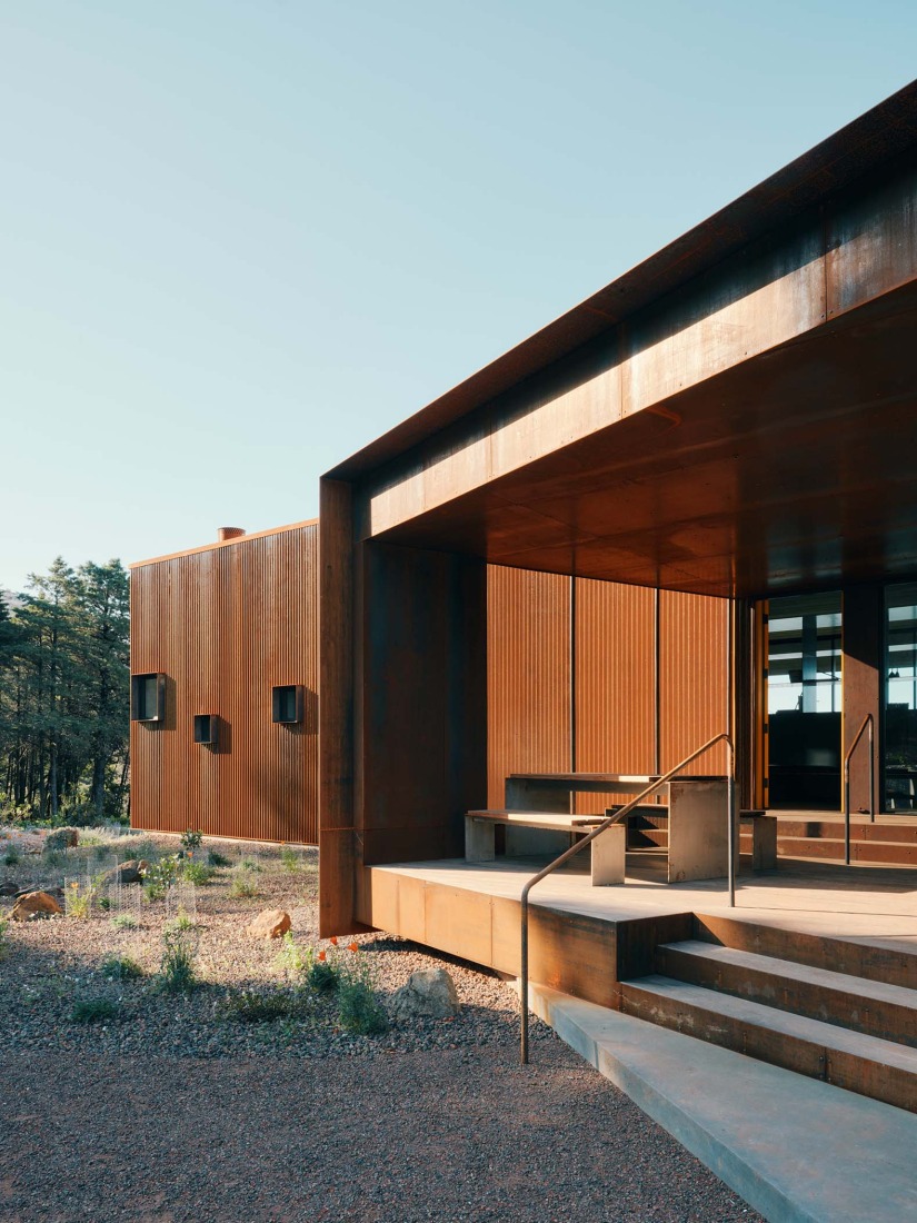 «Pine Flat» por Faulkner Architects. Fotografía por Joe Fletcher. 