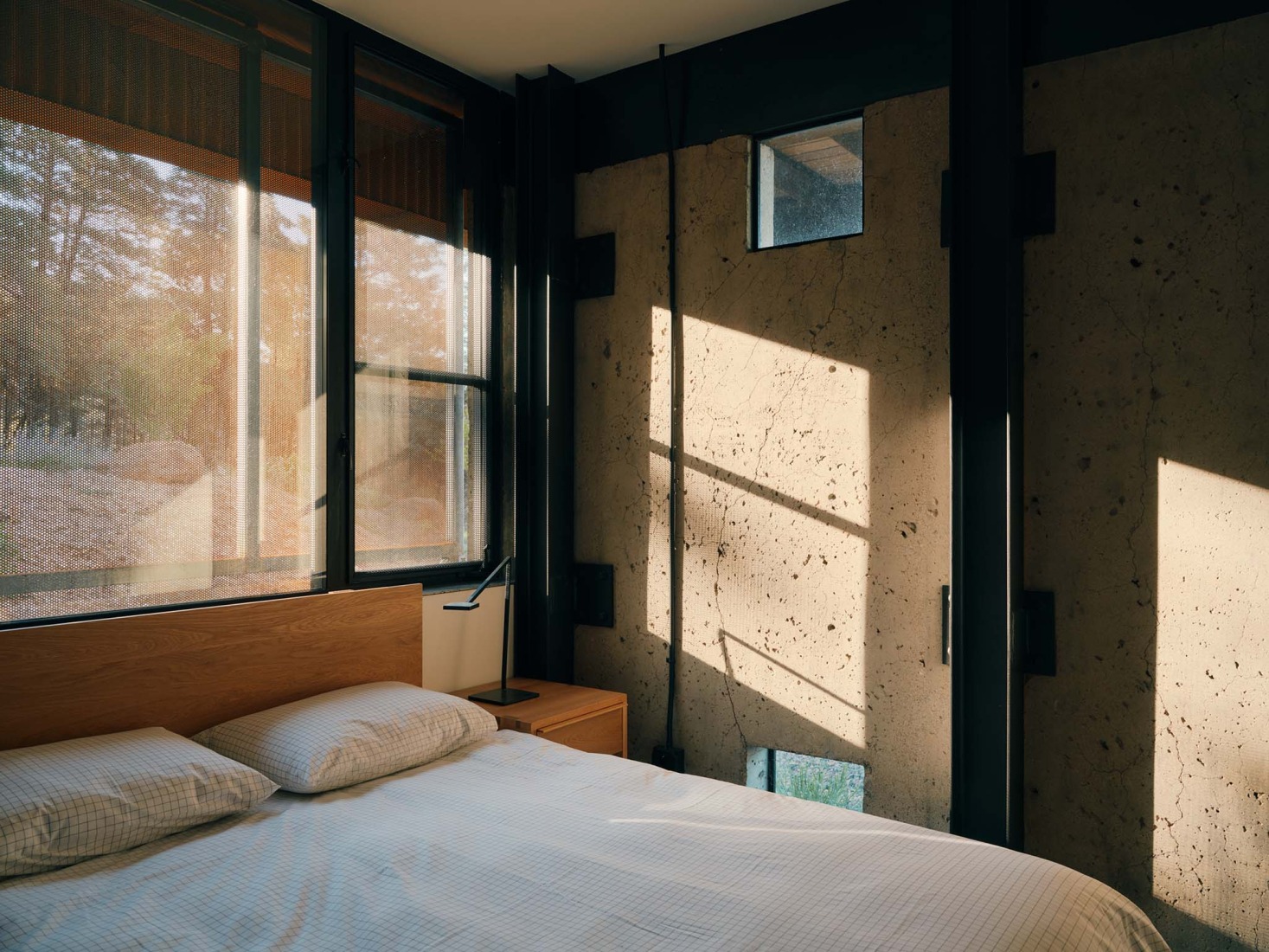 «Pine Flat» por Faulkner Architects. Fotografía por Joe Fletcher. 