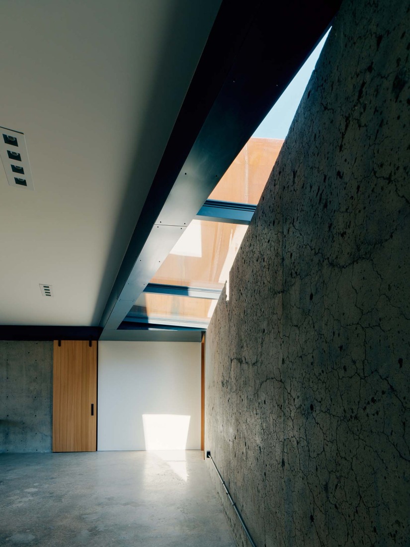 «Pine Flat» por Faulkner Architects. Fotografía por Joe Fletcher. 