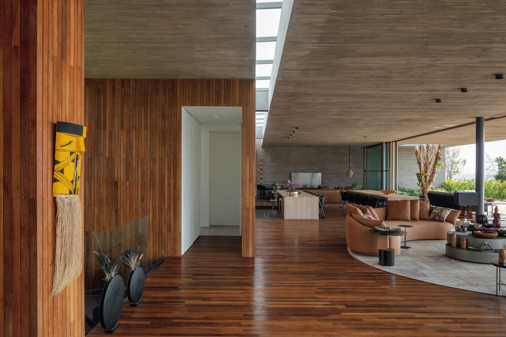 Casa Baroneza por Sabella Arquitetura. Fotografía por Nelson Kon.