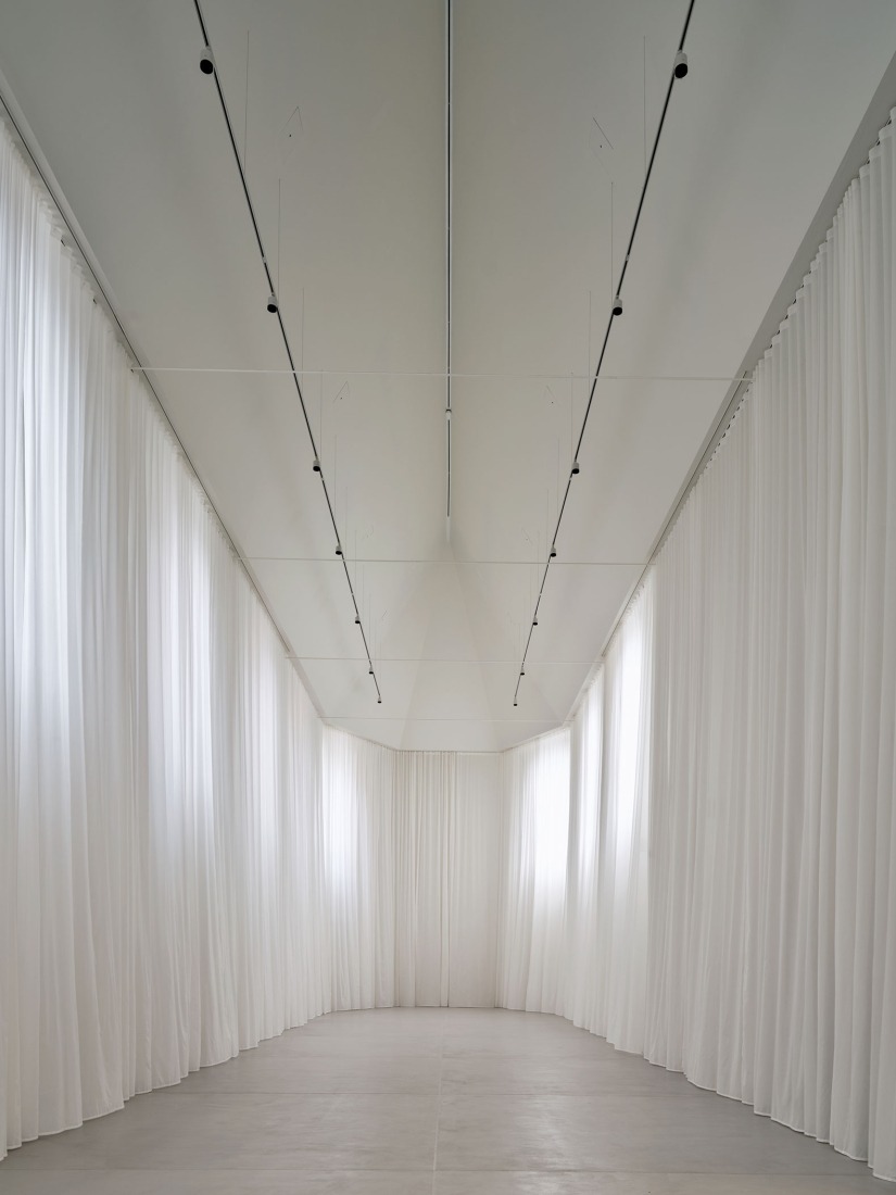 Nuevo museo de artes visuales Abby Kortrijk por Barozzi Veiga + Tab Architects. Dieter Van Caneghem.