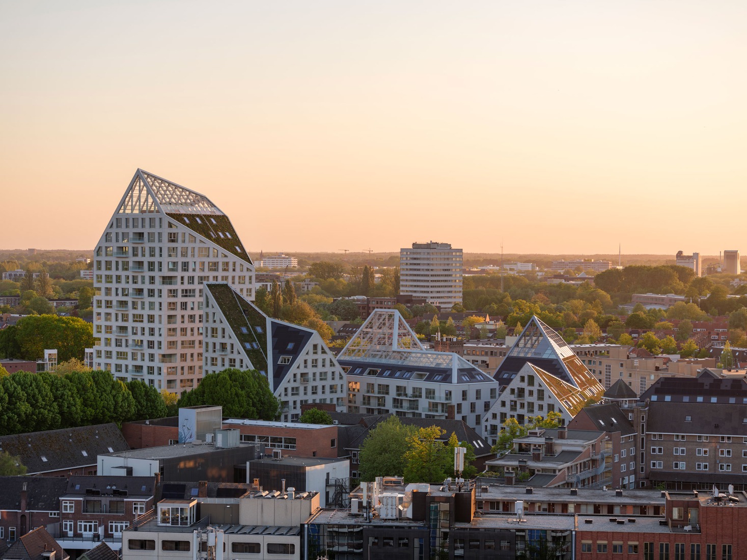 «Nieuw Bergen» por MVRDV. Fotografía por Ossip van Duivenbode.