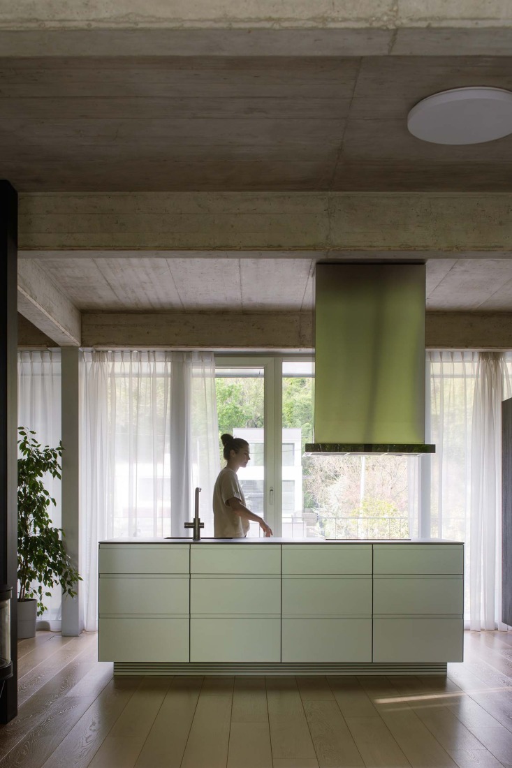 Single-family house on the Danube backwater by Čechvala architects. Photograph by Alex Shoots Buildings.