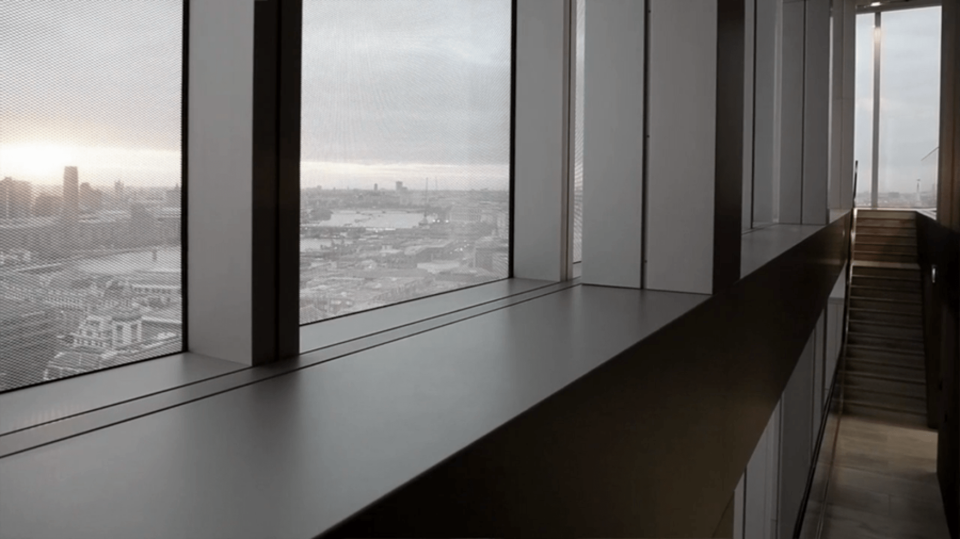 Rothschild Bank HQ. Vista interior hacia el Támesis. Imagen corte de vídeo.
