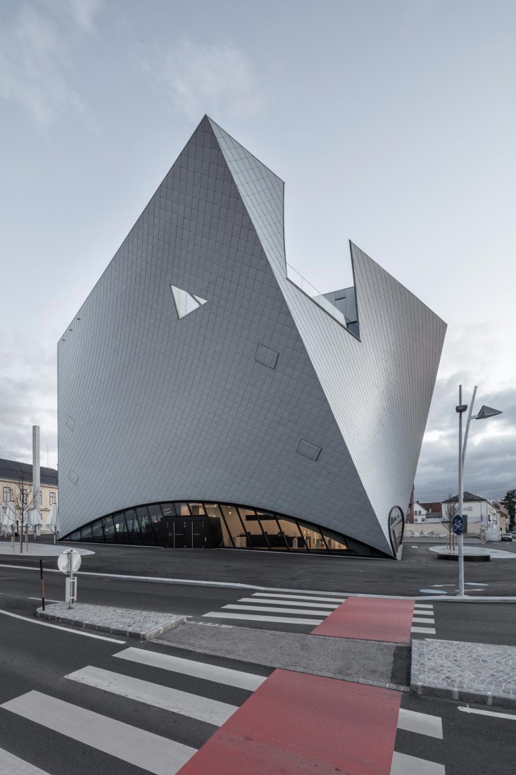 Galería Estatal de la Baja Austria por Marte.Marte Architekten. Fotografía de Roland Horn