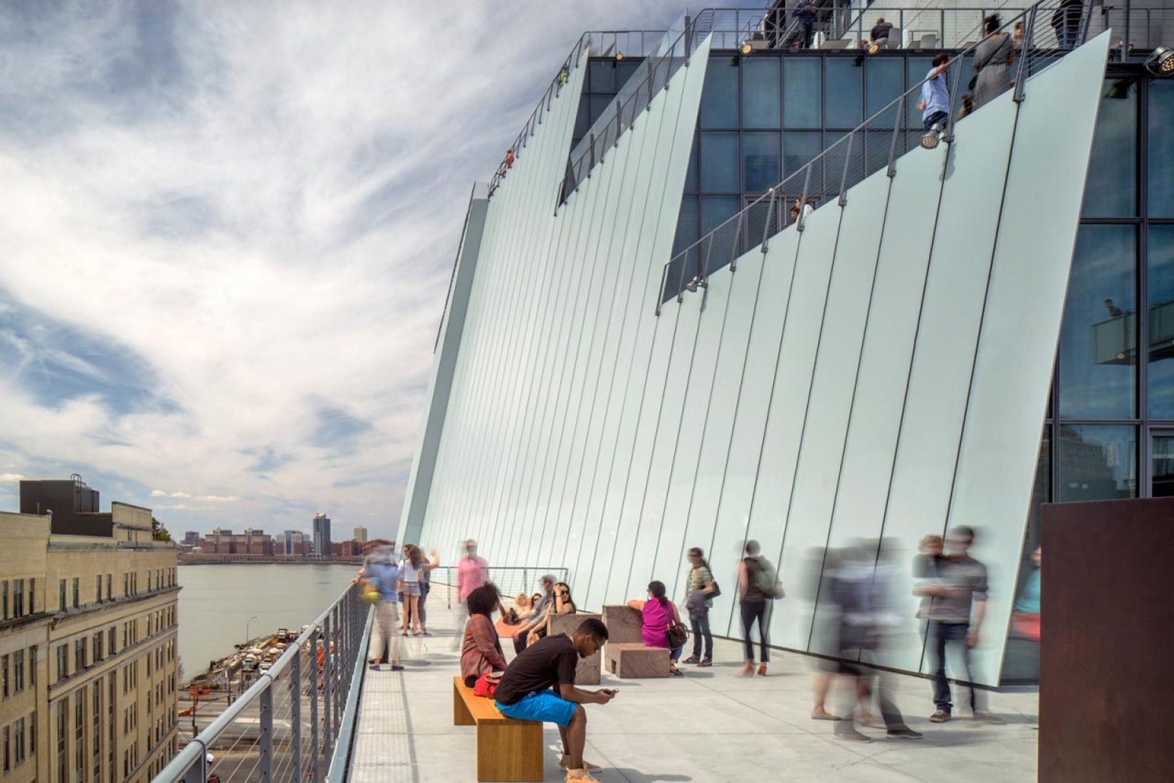 Outside view of the rooftop. Whitney Museum by Renzo Piano. Photograph © Nic Lehoux.